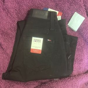 Tommy jeans, black high rise skinny jeans. 28x32 new with tags